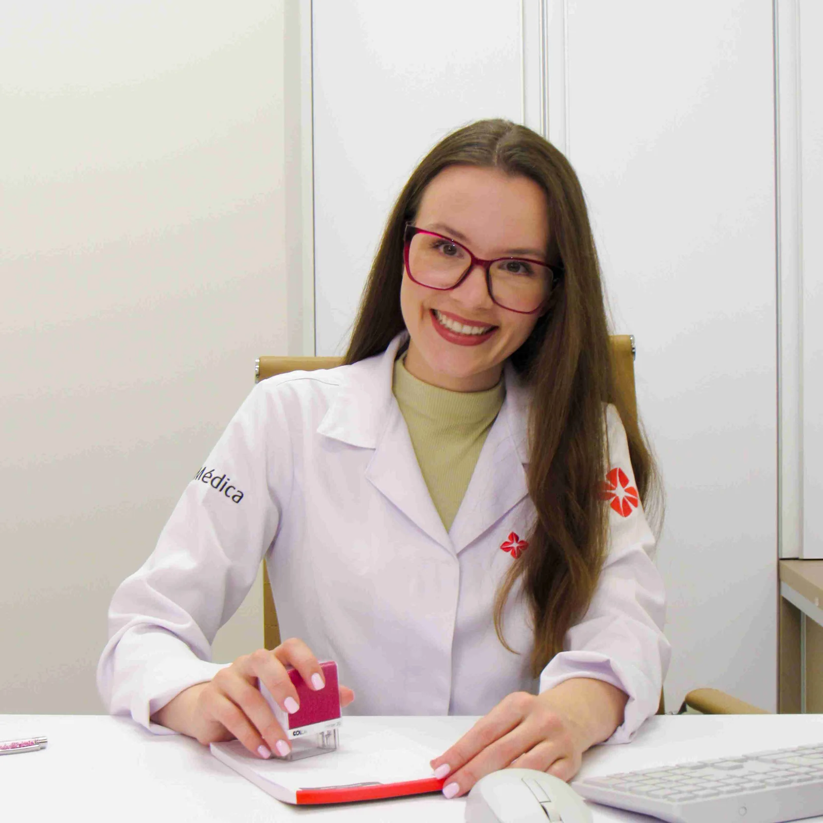 Dra. Tamires Vicenzi